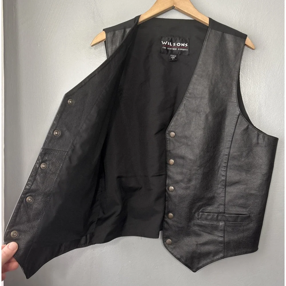 Wilsons Black 100% Leather Vest Men Size Large Snap Waistcoat Biker Western Goth
